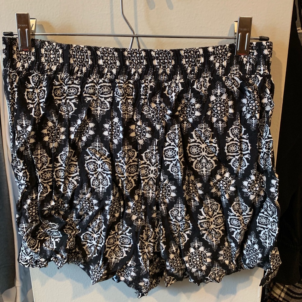 Boho black + white print shorts